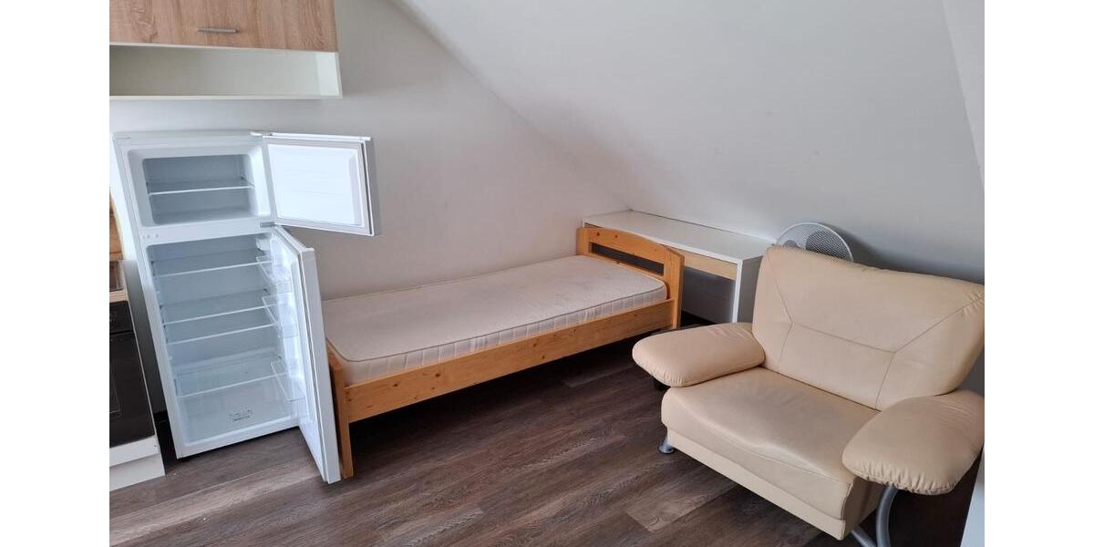 Dachgeschoßwohnung Baunatal - 1 Zimmer, 40 m&sup2;, 400&euro; | Angebot:26064372