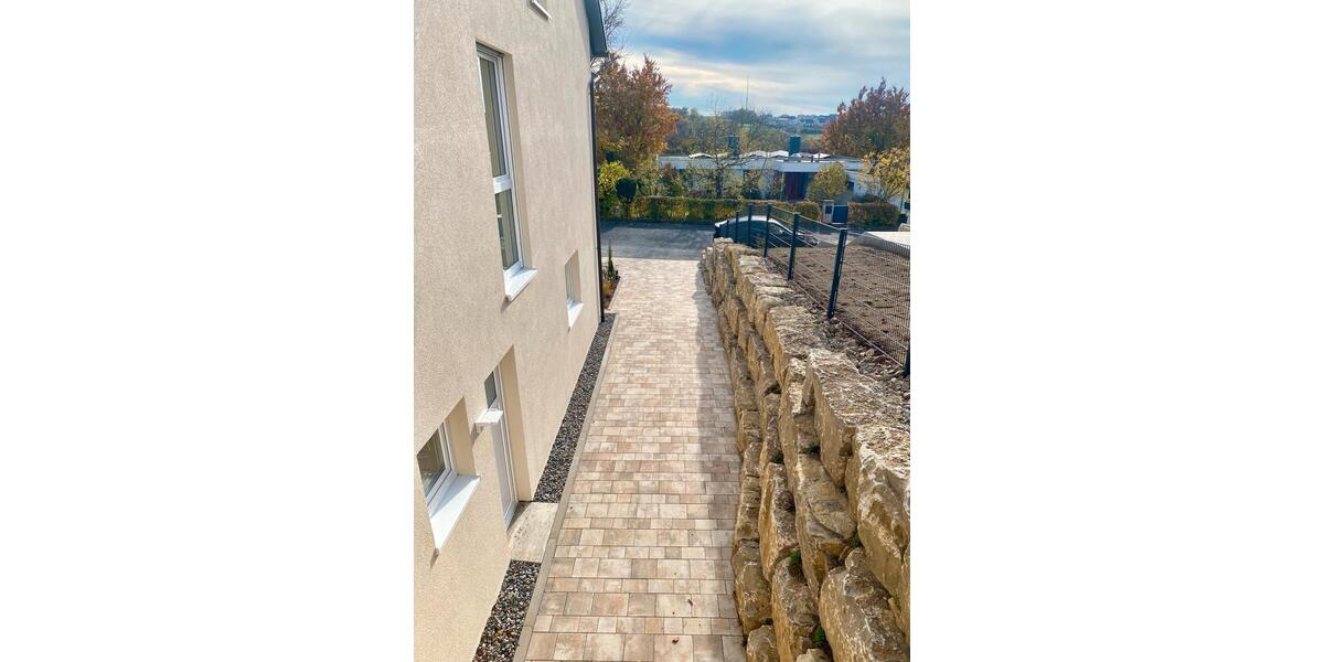 Mehrfamilienhaus, Wohnhaus Marktbreit - 9 Zimmer, 275 m&sup2;, 3.025&euro; | Angebot:25408442