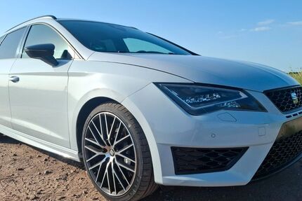 Seat Leon 111.000 km 14.995 &euro; Könnern OT Beesenlaublingen 06420