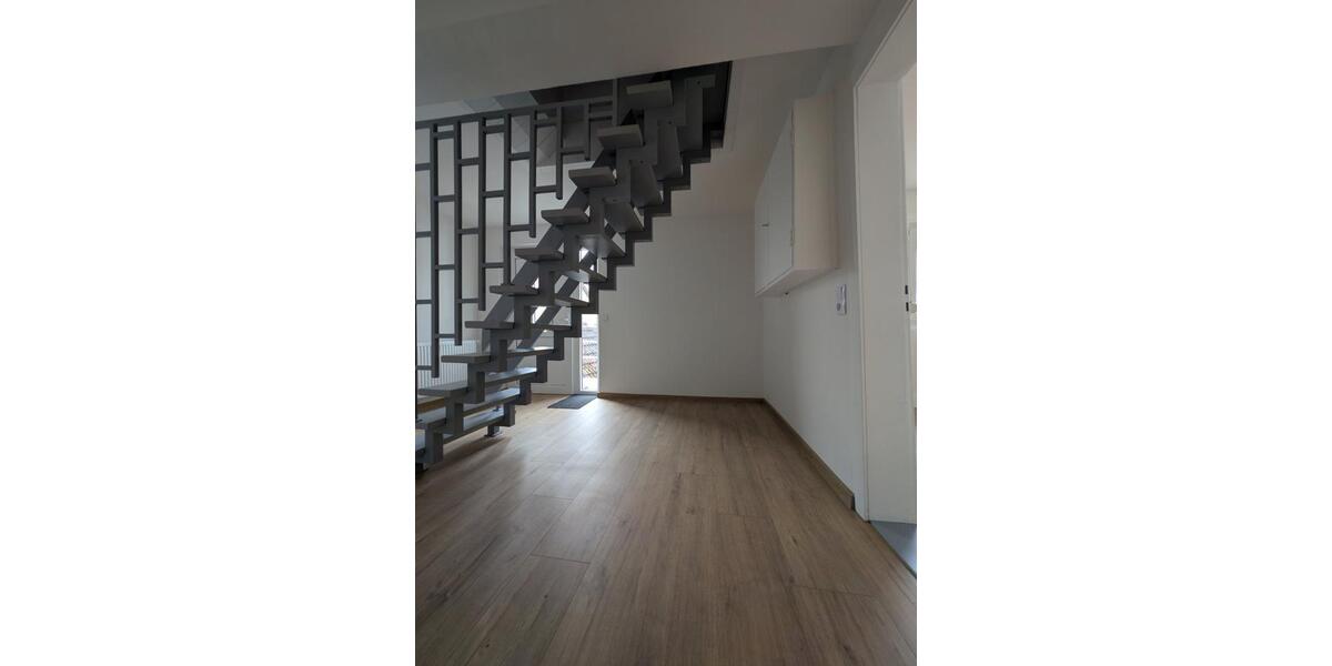 Erstbezug nach Sanierung: Helle 2,5-Zimmer-Wohnung 2.5 zimmer