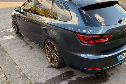 Seat Leon 127.700 km 18.000 &euro; Meschede 59872