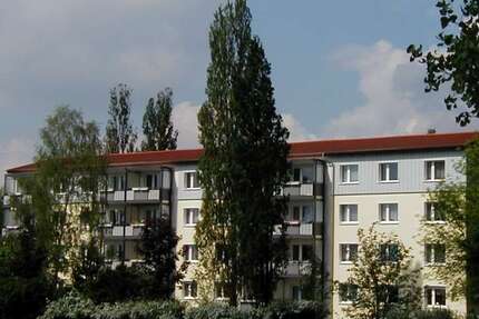 Wohnung Hoyerswerda - 3 Zimmer, 63 m&sup2;, 375&euro; | Angebot:27377505