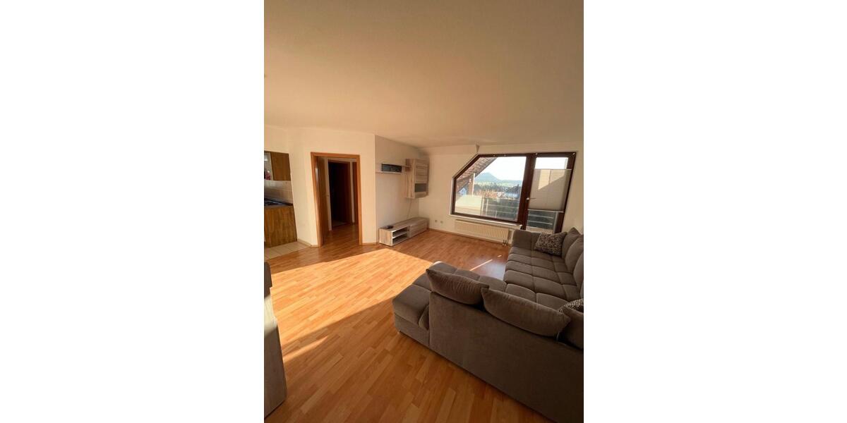 Dachgeschoßwohnung Teutschenthal - 2 Zimmer, 54 m&sup2;, 400&euro; | Angebot:24663636