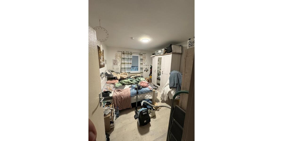 Erdgeschosswohnung, Mehrfamilienhaus 3 zimmer