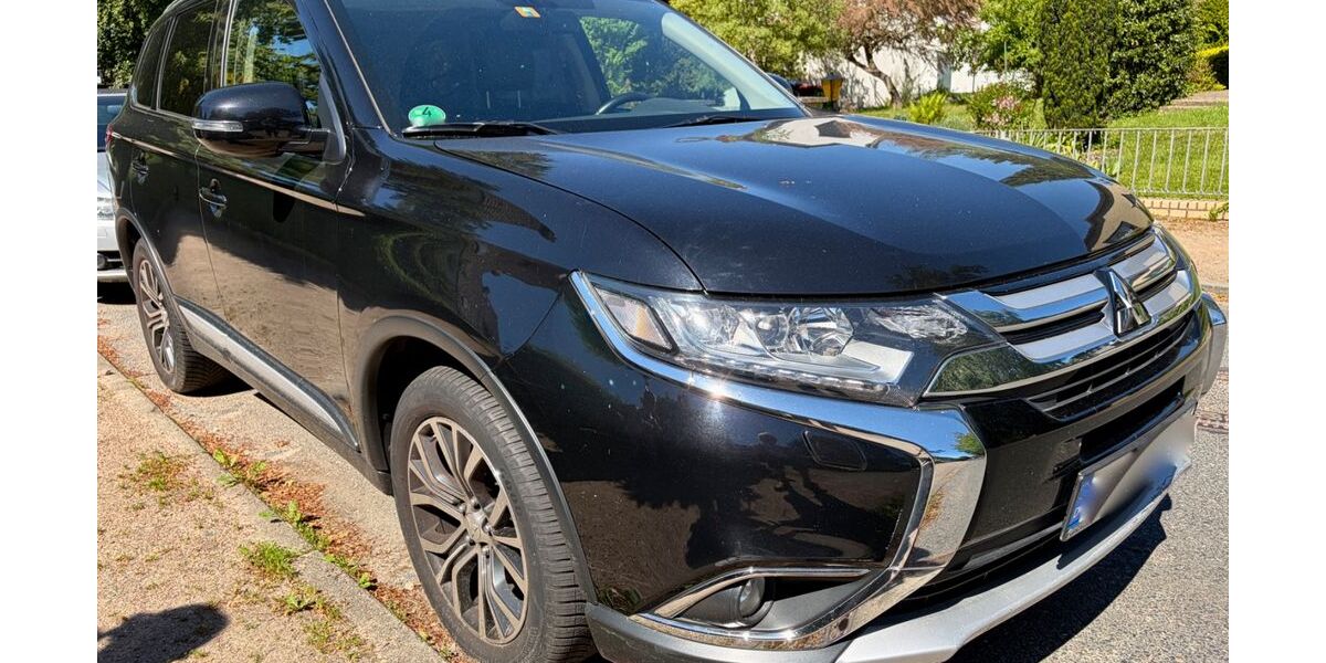 Mitsubishi Outlander 183.334 km 11.800 &euro; Hamburg 22399