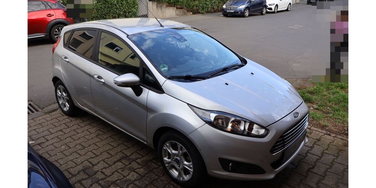 Ford Fiesta 65.600 km 6.500 &euro; Bonn 53121
