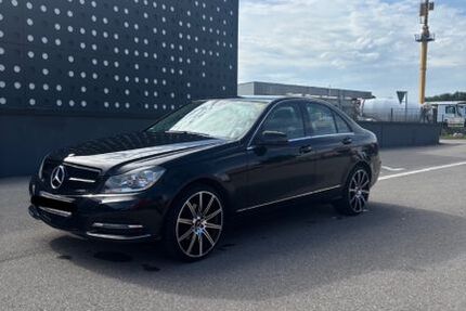 Mercedes-Benz C 250 119.500 km 12.950 &euro; Röfingen 89365