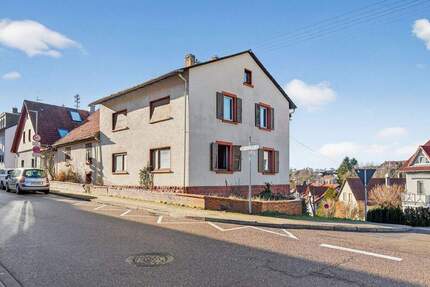 Haus Karlsbad / Auerbach Auerbach - 6 Zimmer, 153 m&sup2;, 195.000&euro; | Angebot:24857833