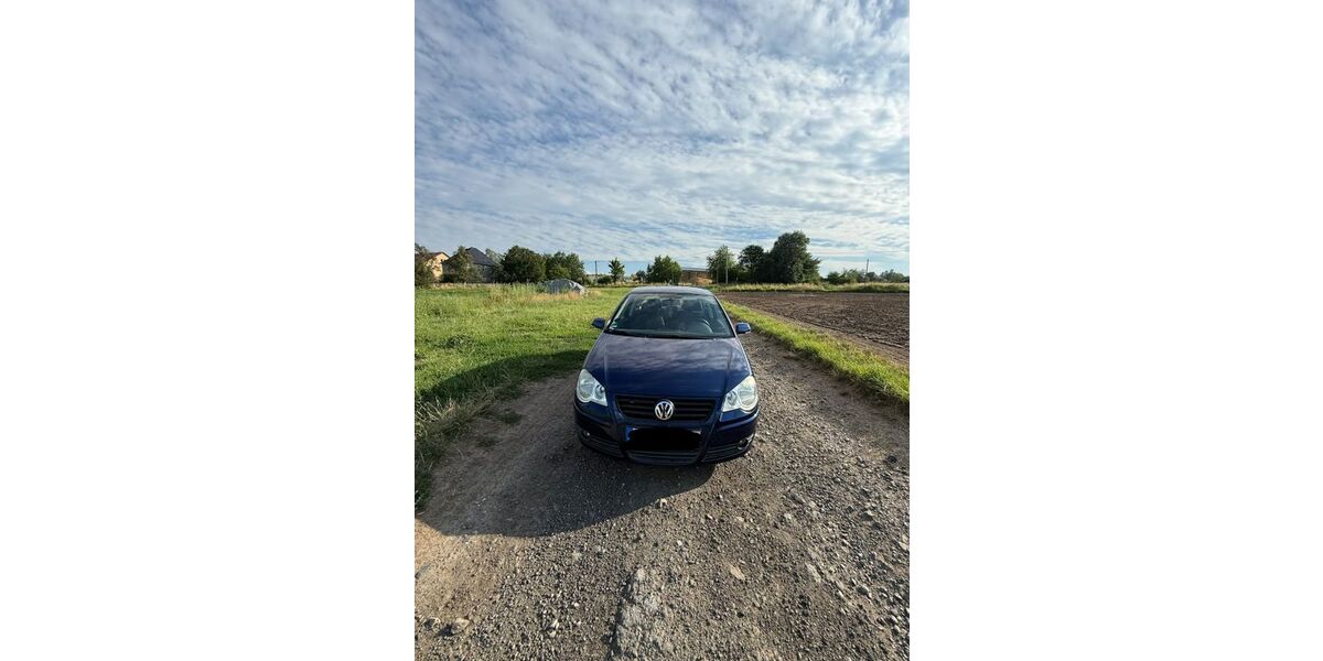 VW Polo 143.782 km 2.900 &euro; Bannewitz 01728
