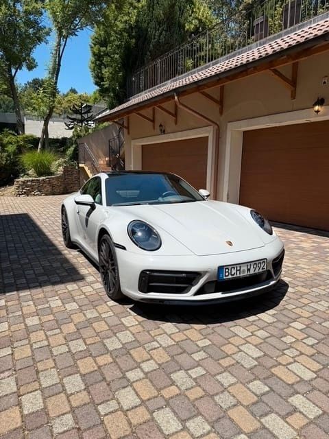 992