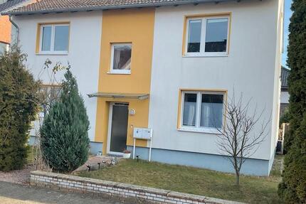 Freistehendes Zweifamilienhaus in Top-Lage von Rietberg zimmer