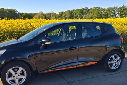 Renault Clio 112.465 km 3.700 &euro; Alfter 53347