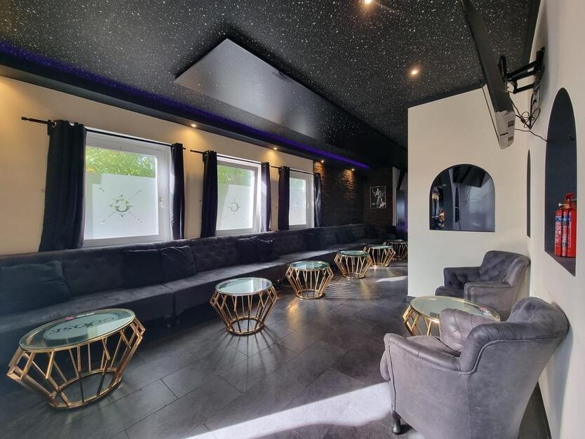 Besondere Immobilie für Gastronomie, Ladenfläche oder Büroräume zu vermieten in Ganderkesee! zimmer