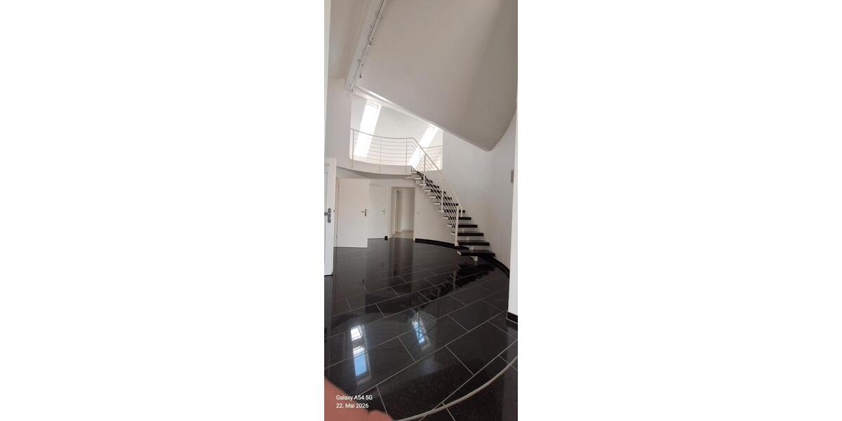 Etagenwohnung Bottrop Feldhausen - 5 Zimmer, 210 m&sup2;, 1.390&euro; | Angebot:26681795