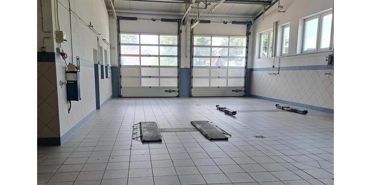 Gewerbeobjekt Pyrbaum - 2.100&euro; | Angebot:25945848