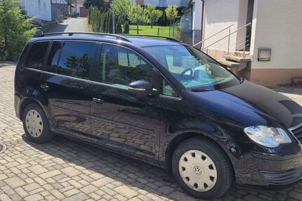 VW Touran 217.000 km 1.950 &euro; Fuchsstadt 97723