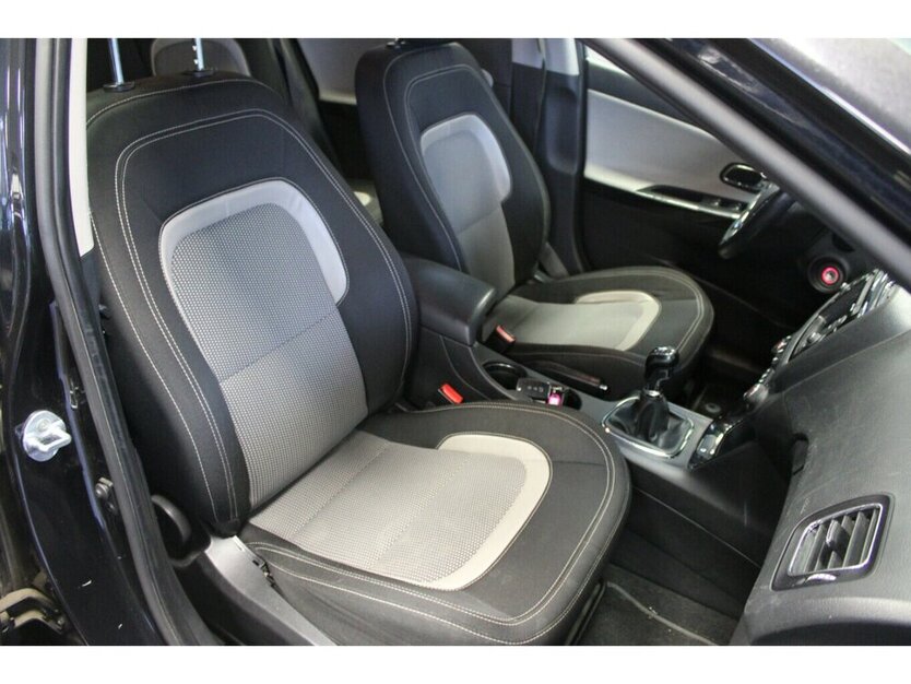 Kia ceed 1.4 CVVT SW Dream Team Edition 137.261 km 6.980 € Euskirchen 53881