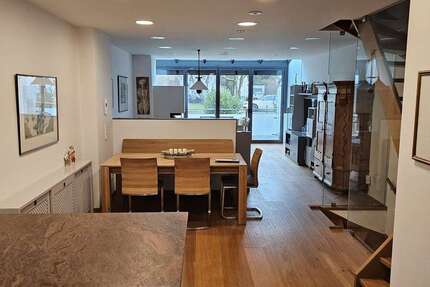 Haus zum Kaufen in Mühldorf 975.000 € 245 m² 9 zimmer