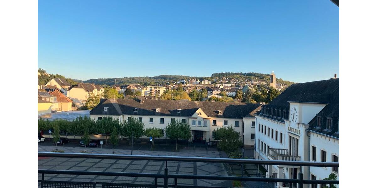 Dachgeschoßwohnung Konz - 4 Zimmer, 152 m&sup2;, 450.000&euro; | Angebot:26826506