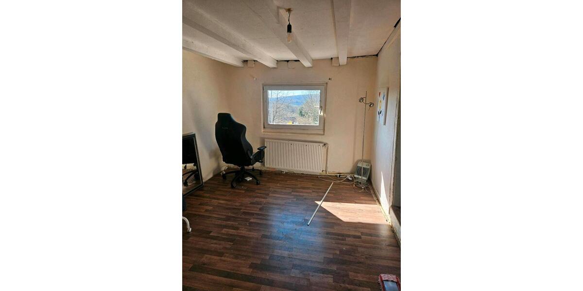Einfamilienhaus Etzbach - 8 Zimmer, 130 m&sup2;, 1.200&euro; | Angebot:26323072