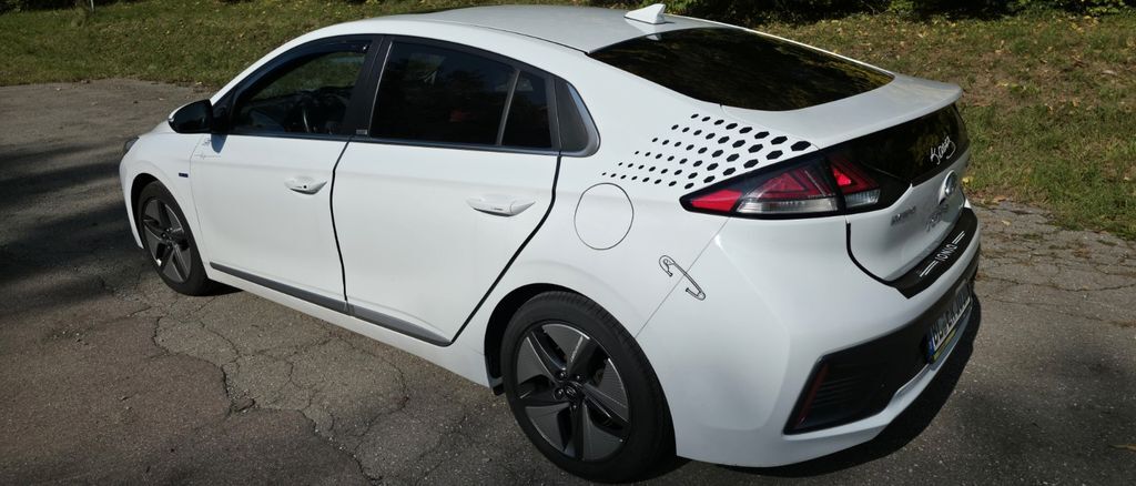 Hyundai IONIQ 69.400 km 18.500 € Balingen 72336