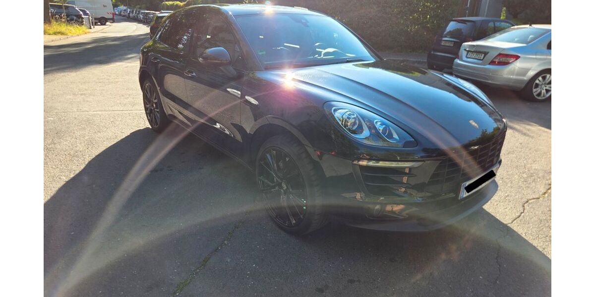 Porsche Macan 144.500 km 34.700 &euro; Frankfurt am Main 60439