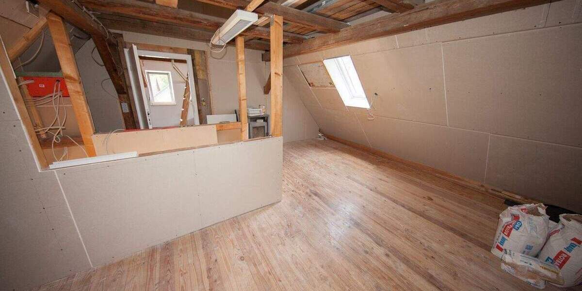 Mehrfamilienhaus, Wohnhaus Bad Rodach Elsa - 5 Zimmer, 140 m&sup2;, 220.000&euro; | Angebot:25746306