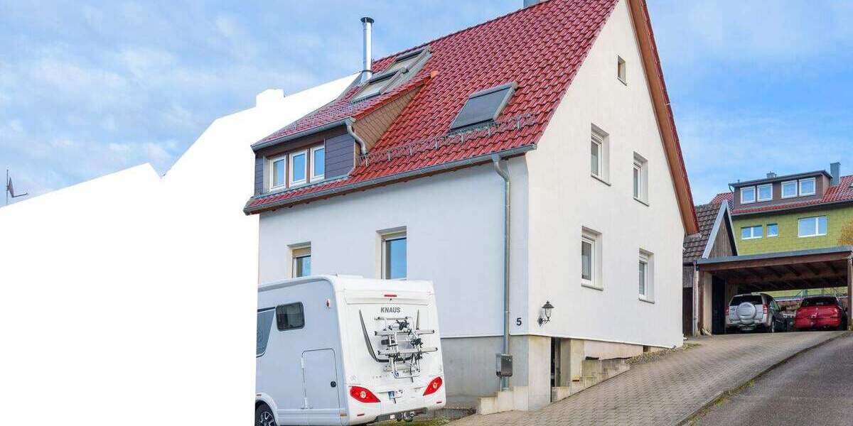 Doppelhaushälfte Pforzheim Huchenfeld - 6 Zimmer, 124 m&sup2;, 350.000&euro; | Angebot:23851785