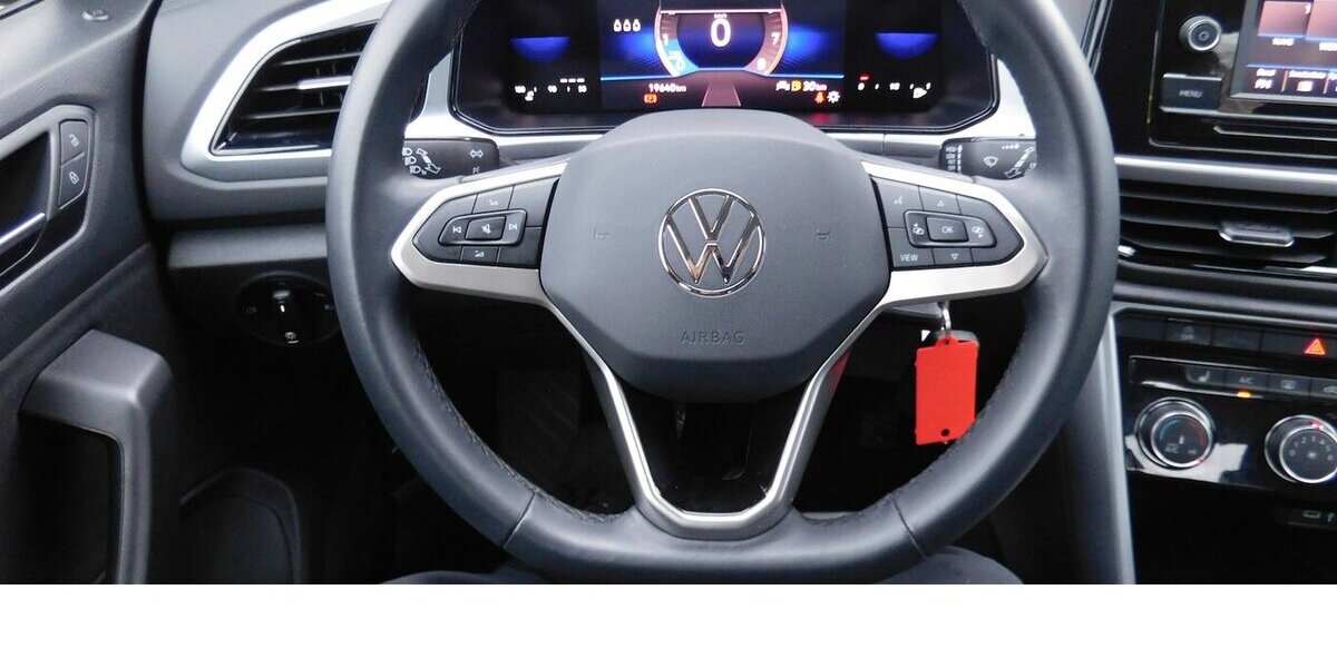 VW T-Roc 1.0 Life TSI BMT Navi Klima Alu 19.600 km 18.990 &euro; Vordorf 38533