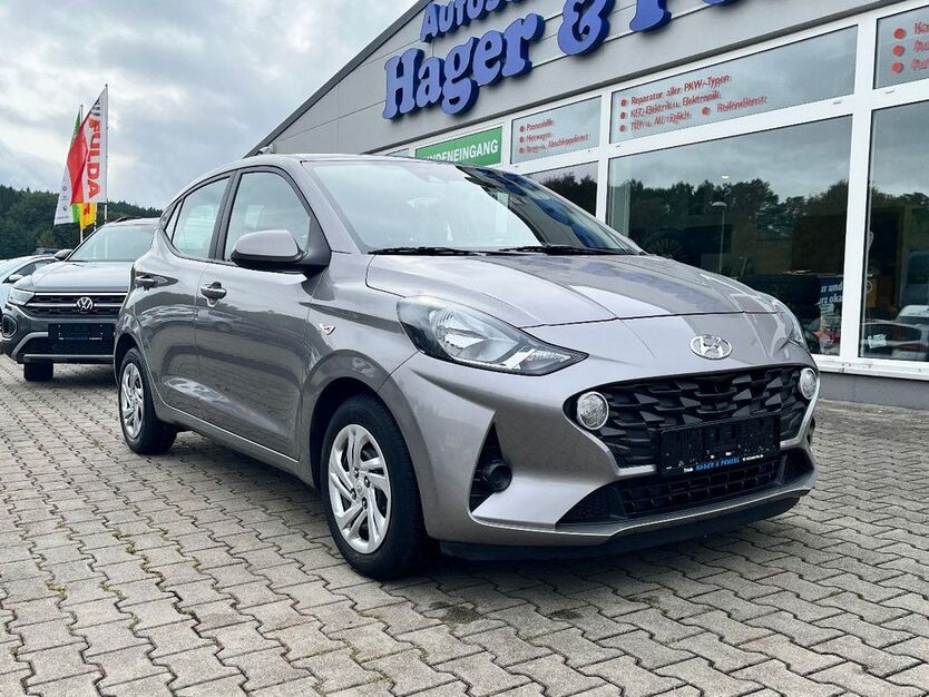 Hyundai i10 23.400 km 12.390 € Trieb 08239