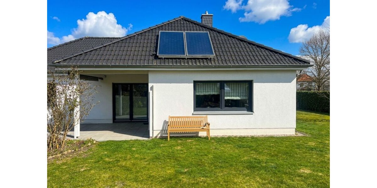 Provisionsfrei* Freistehendes Einfamilienhaus mit Doppelgarage (Bungalow Bj. 2012) in Bad Bevensen - Bungalow Bad Bevensen Medingen | Angebot:26233159