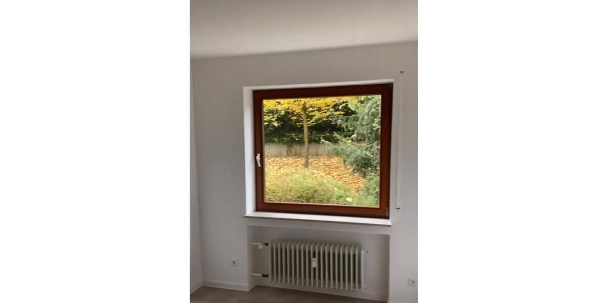 Erdgeschoßwohnung Singen (Hohentwiel) - 3.5 Zimmer, 105 m&sup2;, 1.300&euro; | Angebot:26393625