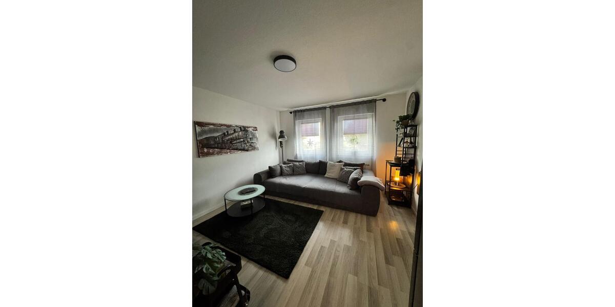 Eigentumswohnung mit Tiefgaragenstellplatz in Troisdorf-Hütte 2 zimmer