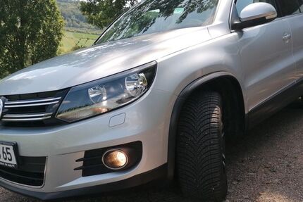 VW Tiguan 146.521 km 9.800 &euro; Auetal 31749
