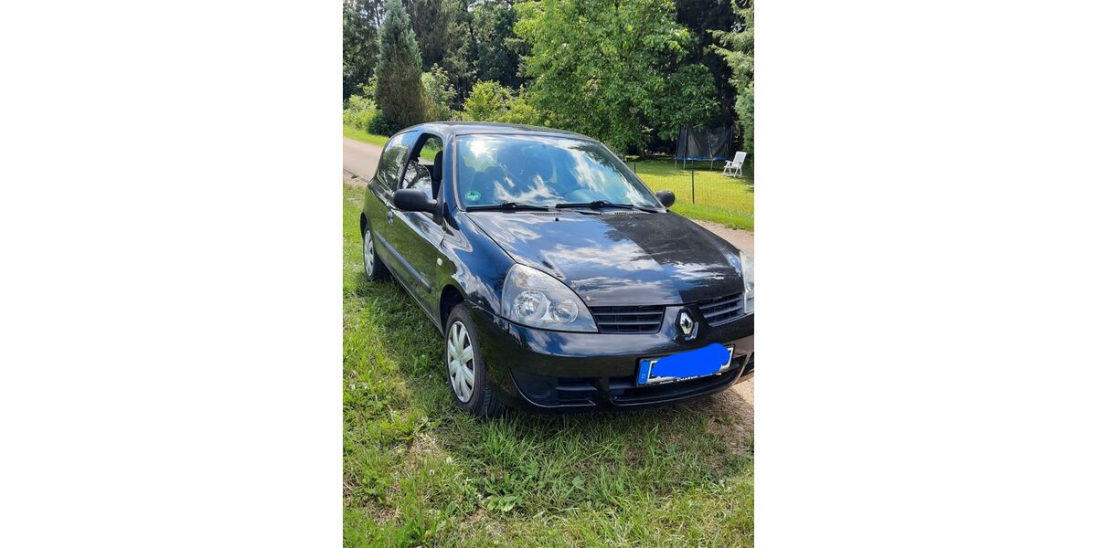 Renault Clio 102.000 km 2.450 &euro; Reutlingen 72766