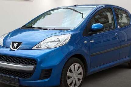 Peugeot 107 152.147 km 1.699 &euro; Berlin 12681