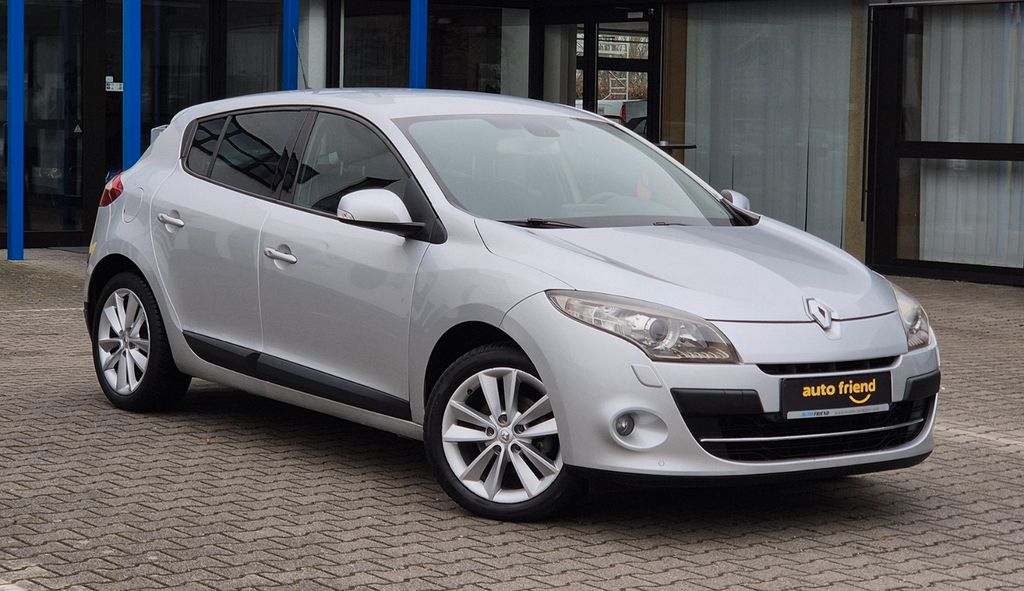 Renault Megane 109.000 km 7.490 &euro; Rüsselsheim 65428