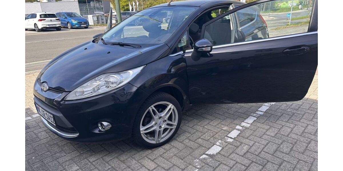 Ford Fiesta 147.500 km 3.750 &euro; Lüdenscheid 58511