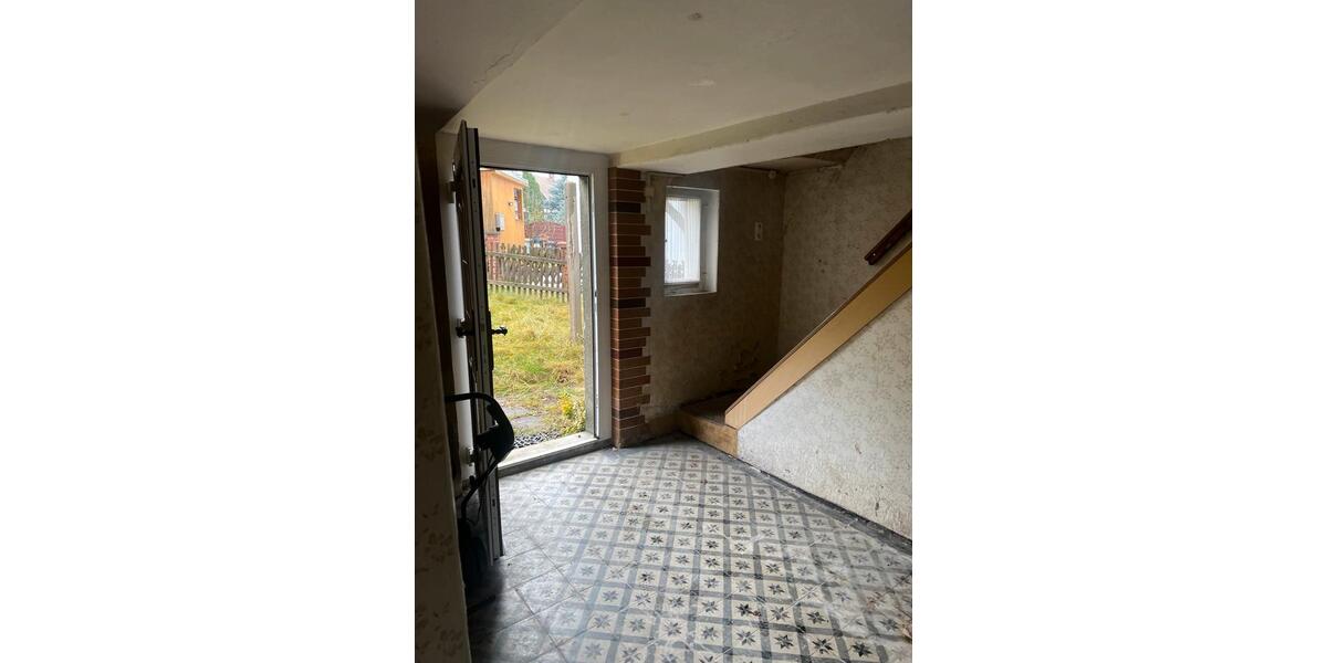 Einfamilienhaus Löbau - 9 Zimmer, 200 m&sup2;, 21.000&euro; | Angebot:27192083