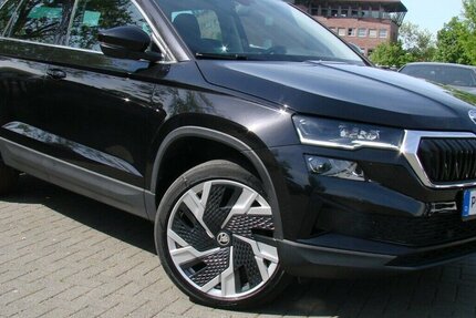 Skoda Karoq 2.0TDI Style 4x4 ACC Columbus Leder AHK 52.678 km 31.890 € Falkensee 14612