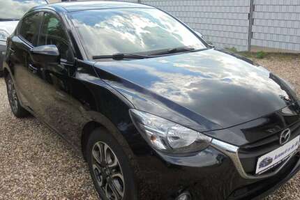 Mazda 2 94.500 km 9.499 &euro; Duisburg 47249