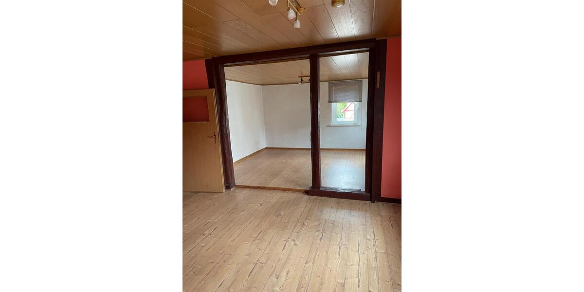 Mehrfamilienhaus, Wohnhaus Rotenburg an der Fulda - 5 Zimmer, 180 m&sup2;, 149.000&euro; | Angebot:24887812