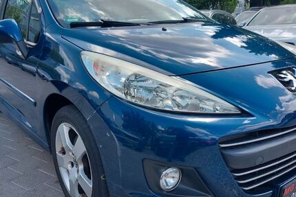 Peugeot 207 81.517 km 3.999 &euro; Fellbach 70736