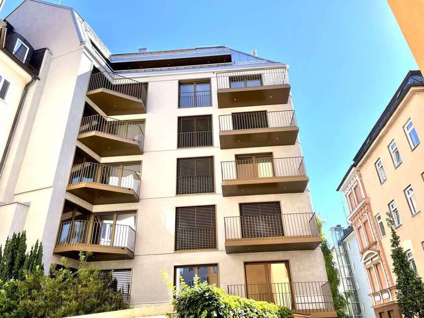 Wohnung zum Mieten in München 2.300 € 96.74 m²