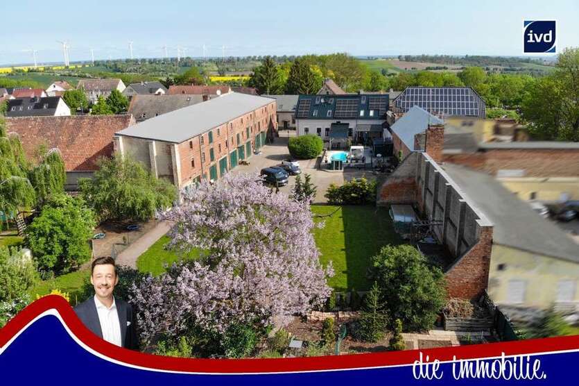 Haus zum Kaufen in Hermsdorf 679.000 € 320 m²