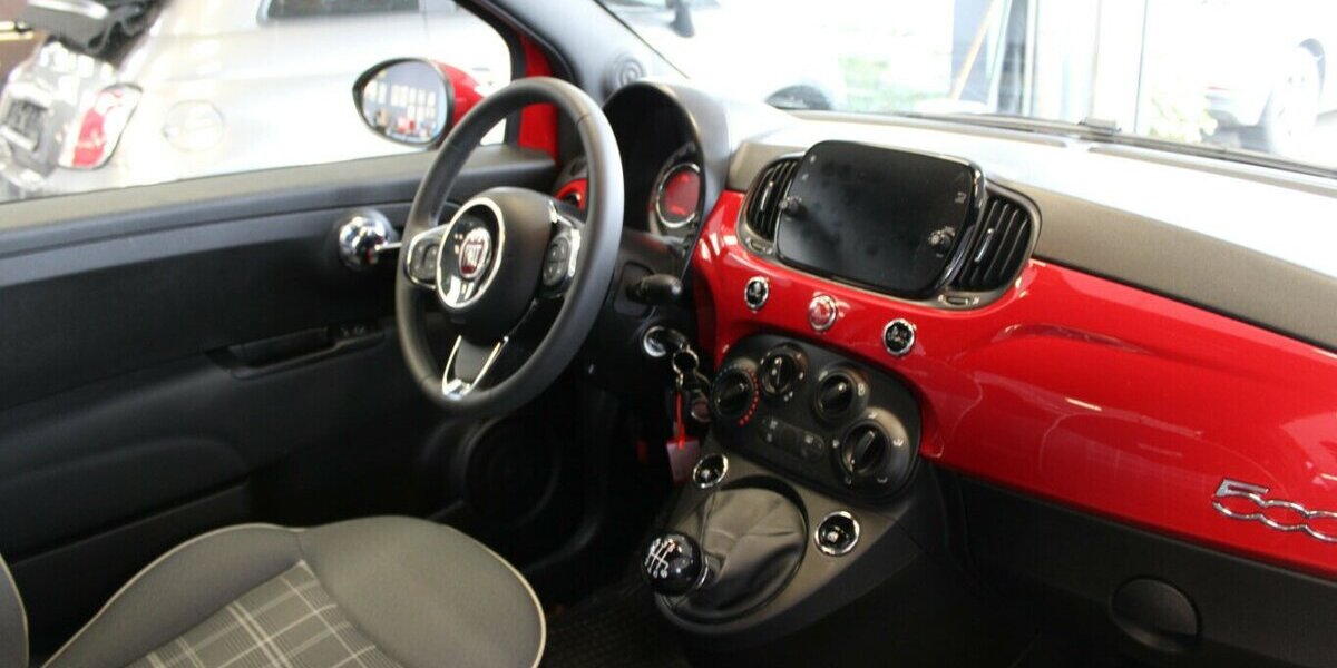 Fiat 500 1.0 - Navi - Klima - 26.544 km 9.980 &euro; Euskirchen 53881