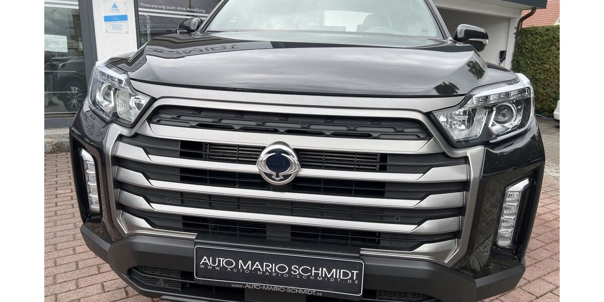 SsangYong MUSSO 25.300 km 33.950 € Königsbrunn bei Augsburg 86343