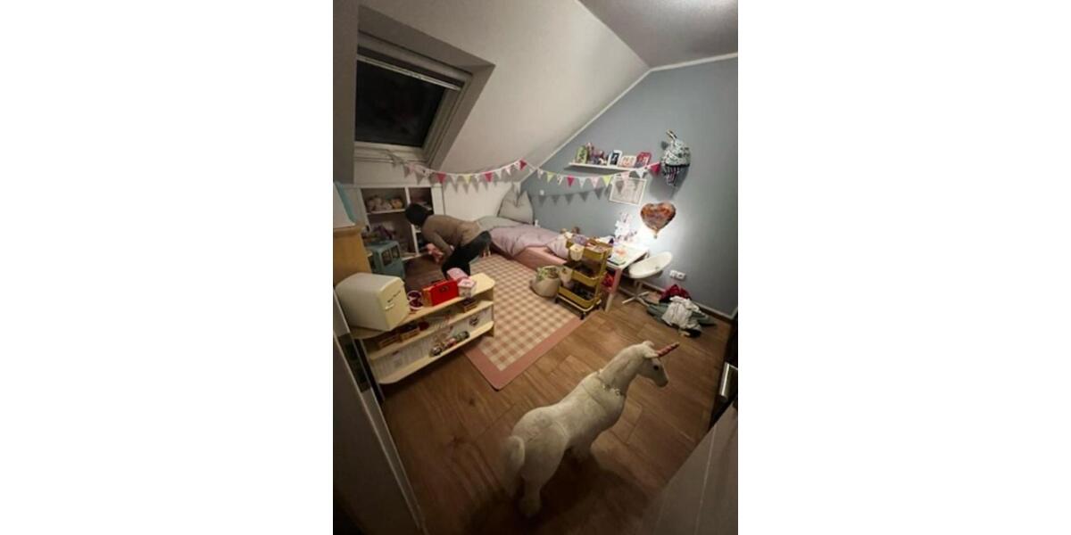 Dachgeschoßwohnung Hanau Groß-Steinheim - 3 Zimmer, 74 m&sup2;, 910&euro; | Angebot:24870323