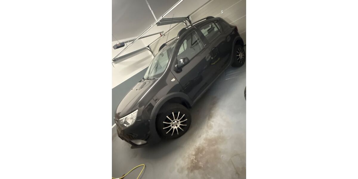 Dacia Sandero 64.480 km 7.777 &euro; Saarbrücken 66130