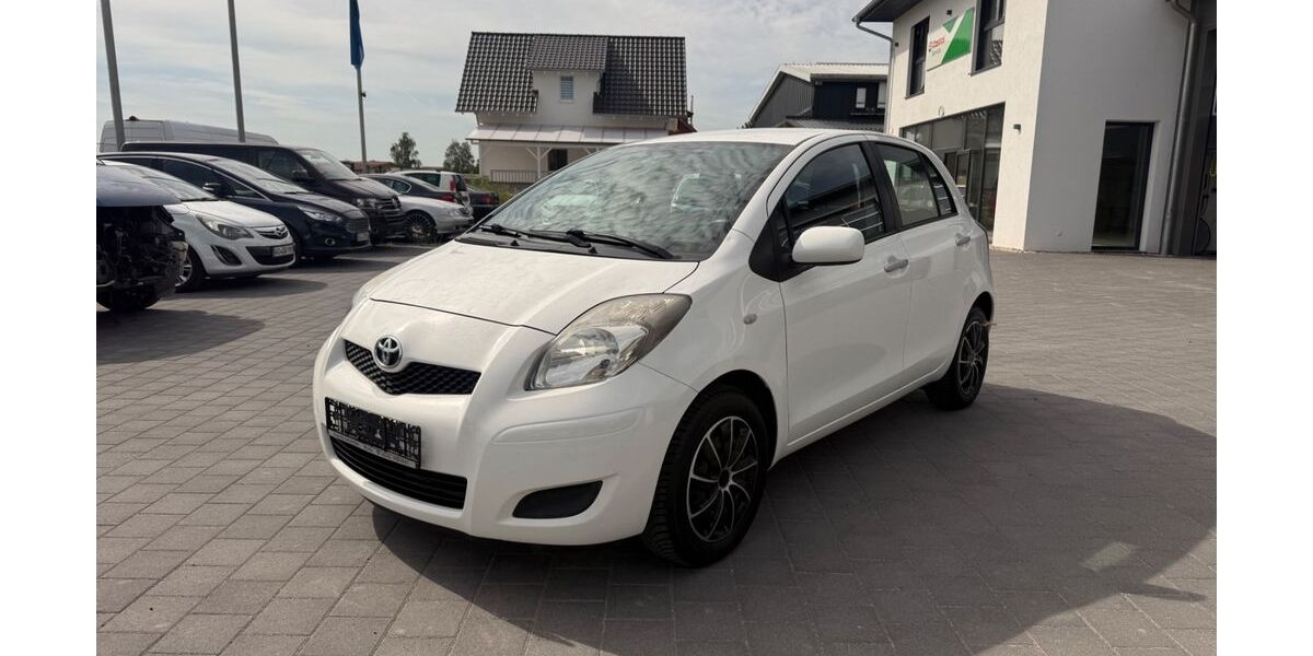 Toyota Yaris 69.209 km 3.200 &euro; Worms 67550